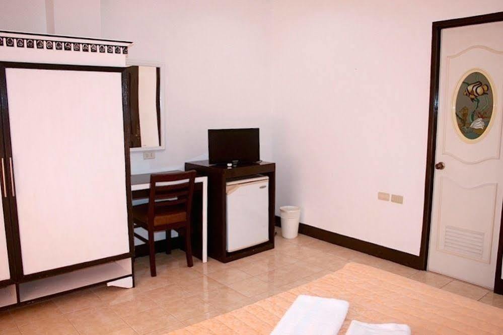 Island Inn Boracay Balabag  Bagian luar foto
